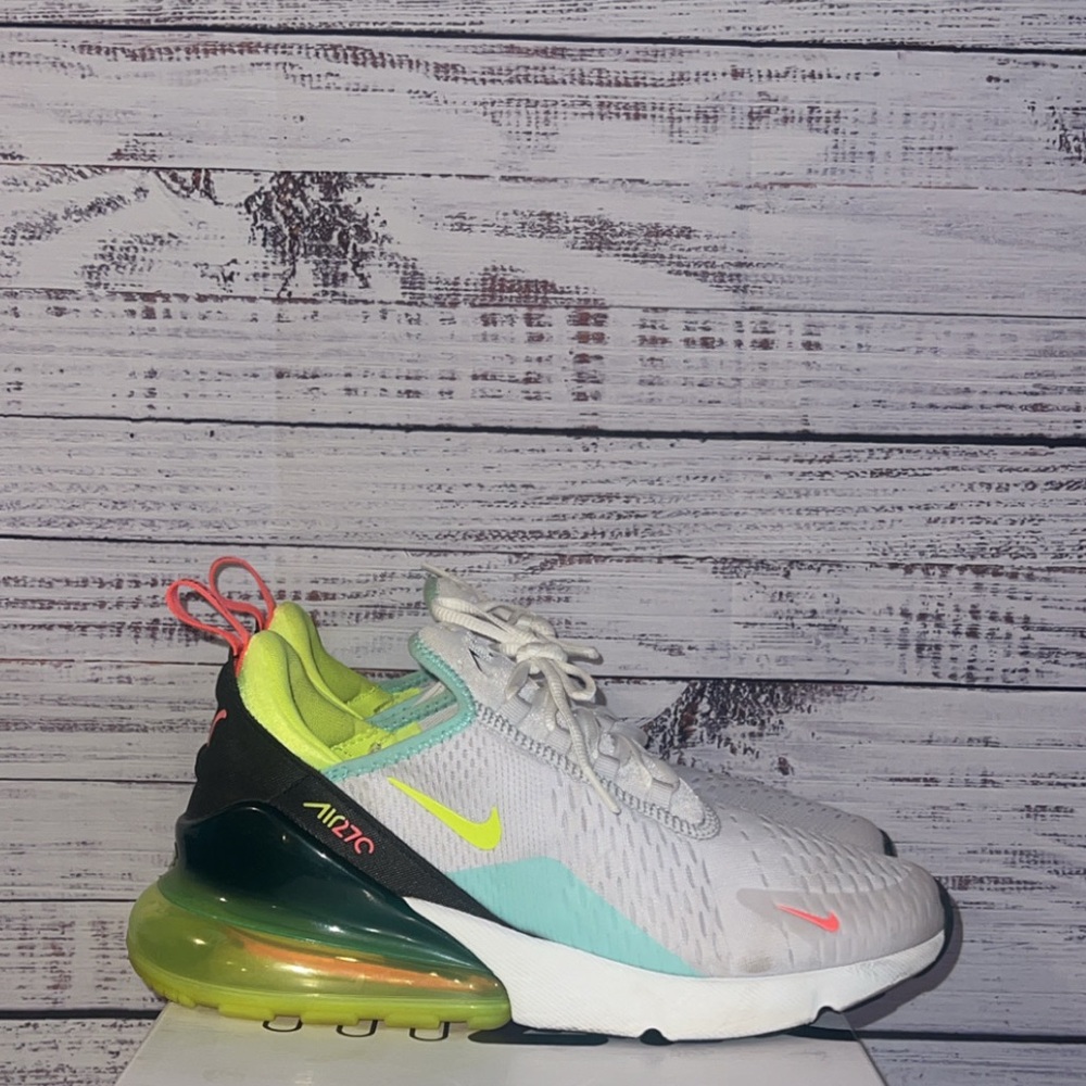 Nike Air Max 270